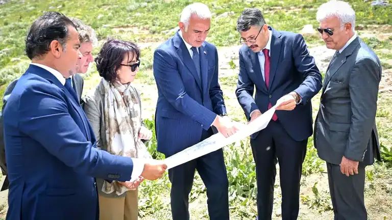 Hakkari'de Turizm Atağı: Cilo Dağları Açılıyor!
